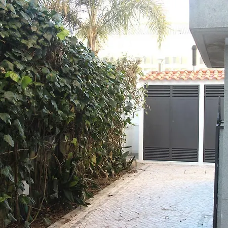 Πανσιόν Ac House *